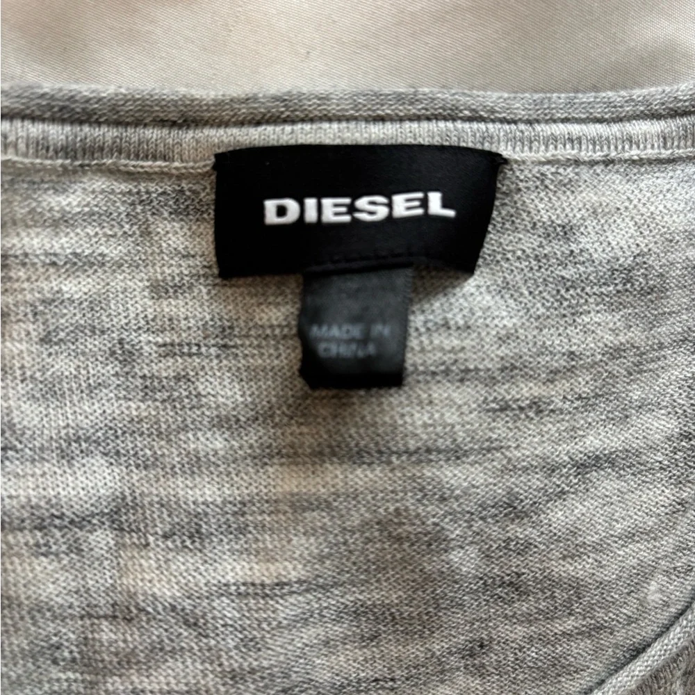 VINTAGE Diesel Long Sleeve Crew Neck with Embroidered Panther - Picture 3 of 5